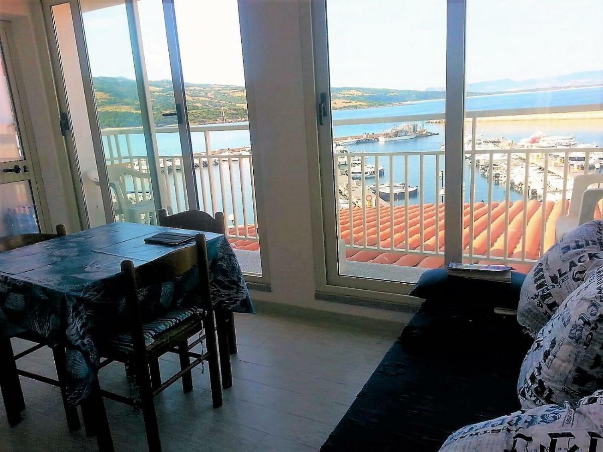 Fronte Mare Bella Vista Apartment Isola Rossa Ngoại thất bức ảnh